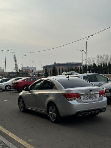 pikap maşınlar: Vuruğu udarı, dəyişən detalı yoxdur.Vini təmizdir.Koja salon, 17 lik — 10