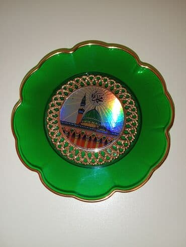 polyester: Birlikdə qiyməti 7 manatdır. 3 ədəd, ikisi orta ölçüdə biri balaca — 5