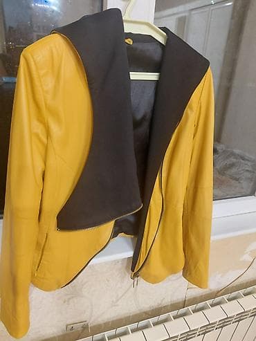 illy: Qadın üçün dəri görünümlü gödəkçə – sarı rəngdə, kontrast qara geniş — 3