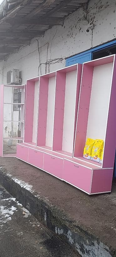 Mağaza vitrin və rəf dəsti - Material: laminat/LDSP (çəhrayı-ağ rəng
