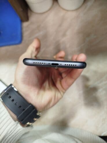 iphone 7 ekran: IPhone 11, Qara, Face ID — 4