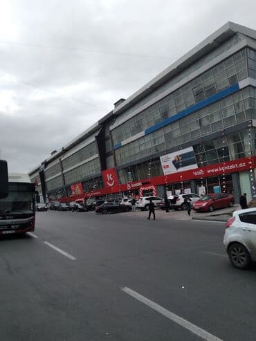 arenda restoranlar bakida: Komunal xərclər qiymətə daxildir .Azadllq metro st çıxışında 2 otaqlı — 27