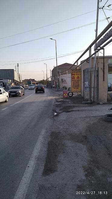 Paltar tikişi: Qaraj (boks) arendaya verilir.Balaxani yol qırağı - İki dirəkli — 3