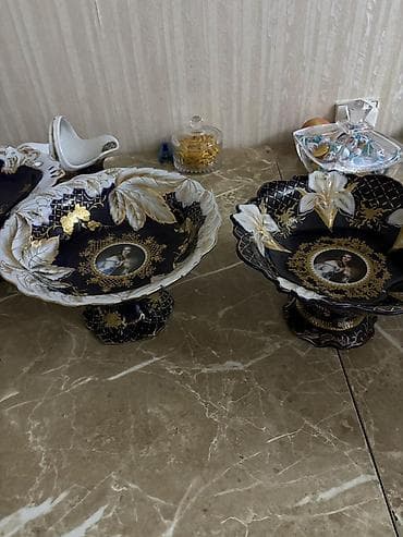 meyve qabı: Royal stildə bəzəkli 2 ədəd ayaqlı meyvə/gül qabı dəsti.30azn — 1