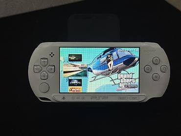 İdeal vəziyyətdə Sony PlayStation Portable Street. Konsol proşıvka — 6