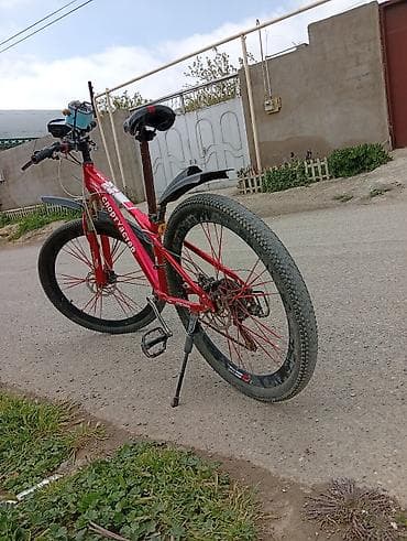 Qırmızı rəngli dağ velosipedi - Güclü alüminium tipli çərçivə, idman