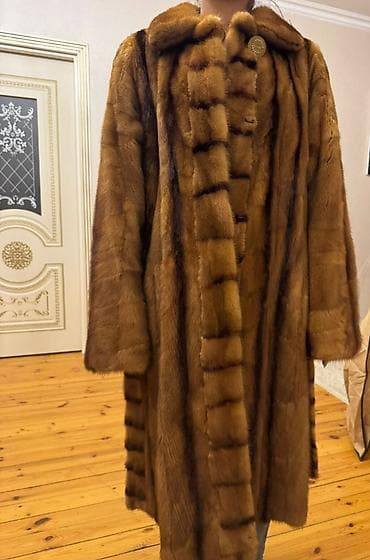 Baş geyimləri: 10 il əvvəl 7000₼-ə alınıb 🧥 Fantastie Furs by Cristos Tzikalagias – — 4