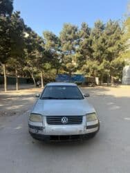Volkswagen Passat: 2 l | 2002 il Sedan
