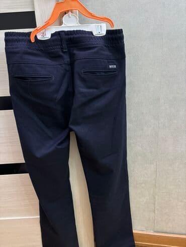 Kişi şalvarı – tünd göy/qara rəng - Model: gündəlik/klassik kəsim, - lalafo.az -da Kişi şalvarı – tünd göy/qara rəng - Model: gündəlik/klassik kəsim, -