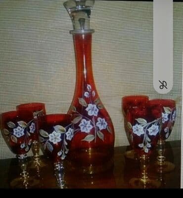 yuxuda qab sindirmaq: 1 qrafin. 6 bakal . 2 şamdan.
İşlənməyib. 35 il. 50 manat — 1