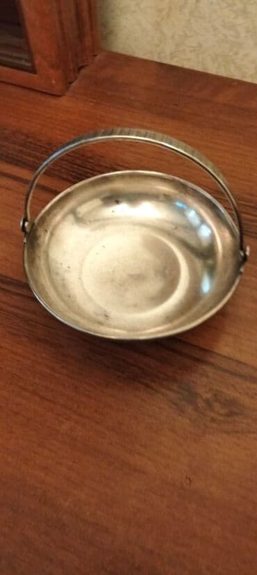 kardon alışı: Latun materialdan qablar satılır — 1