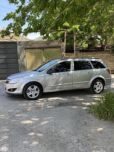 Nəqliyyat: Opel Astra: 1.4 l | 2007 il 355760 km Universal — 6