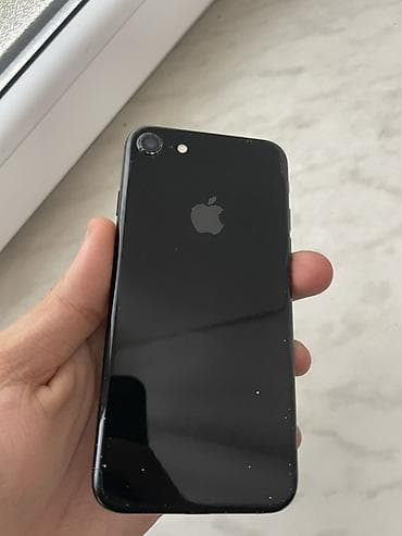 iphone 7 s ikinci el: IPhone 7, Jet Black, Barmaq izi — 1