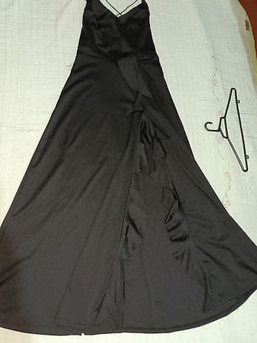 klyoş donlar: Qara şifon/saten effektli uzun ziyafət paltarı - Model: A-kəsim, yeri — 2