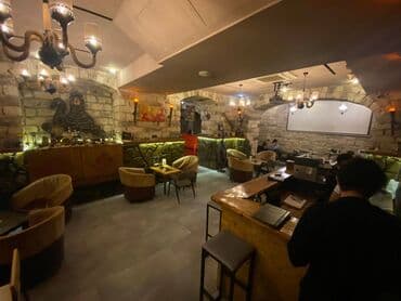 офисы в бизнес центре аренда: 28 may metrosunun yaxınlığında yol kənarı, olan,186 kv obyekt kafe pab — 3