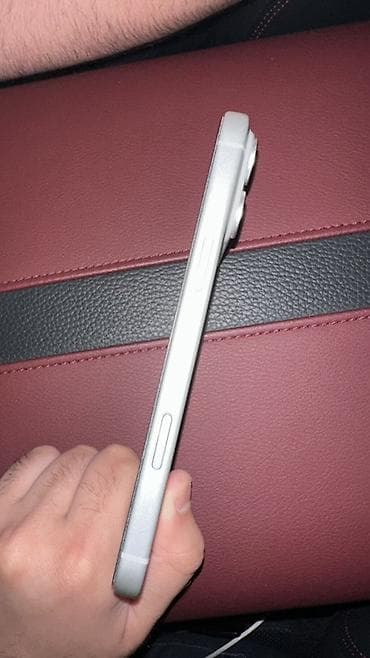 13 256: IPhone 17 Pro Max, 256 GB, Ağ, Face ID — 3
