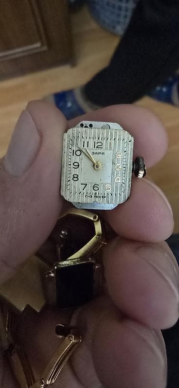 Смарт браслеты: Məhsul: Mexaniki saat mexanizmi (SSR istehsalı) Təsvir: - Kiçik — 6