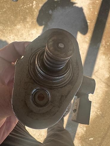 mercedes e320 yanacaq serfiyyati: Yüksək təzyiqli yanacaq nasosu (HPFP) - Benzin mühərrikləri üçün — 5