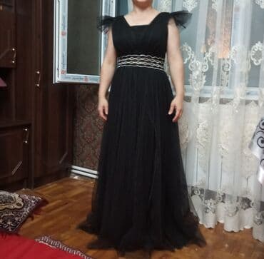 Верхняя одежда: Ziyafət donu Yenidir. 1 dəfə geyinilib. 250 manata alınıb — 1