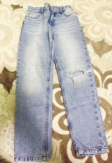 Uşaq geyimi və ayaqqabıları: Çox ucuz Uşaq qış geyim dəsti, kurtkalar hər biri 25 AZN, şalvarlar — 5