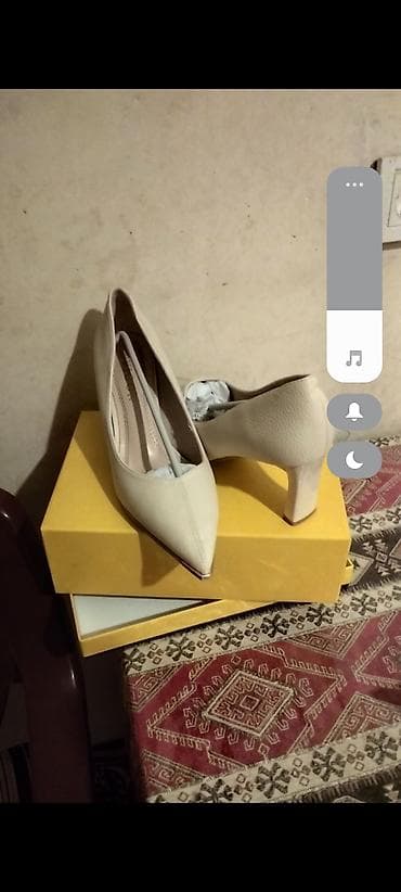 bemsa ayaqqabı: Tuflilər, Ölçü: 39, rəng - Bej, İşlənmiş — 1