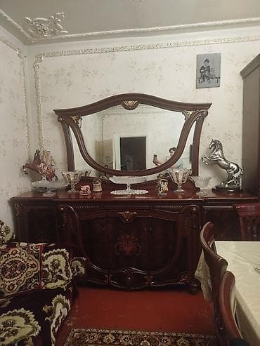 işlənmiş matraslar: İşlənmiş, Kredit yoxdur, İtaliya — 2