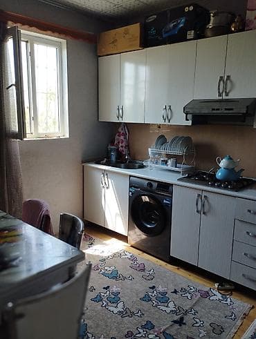 oglan otaq yoldasi: Satılır:Geniş və əlverişli planlı 2 otaqlı mənzil satışdadır. əşyalı — 4