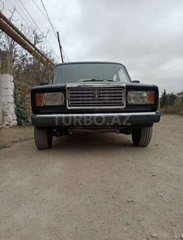 Lada Riva/2107 sedan Əsas xüsusiyyətlər: - Kuzov: klassik 4 qapılı