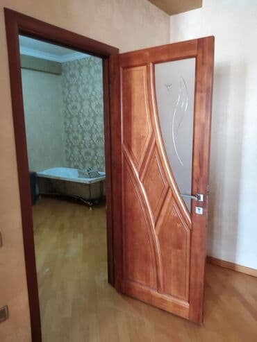 qapi qiymetleri 2022: Şüşəli qapilar 100 manat, ölçüləri 90×205 4 eded var — 3