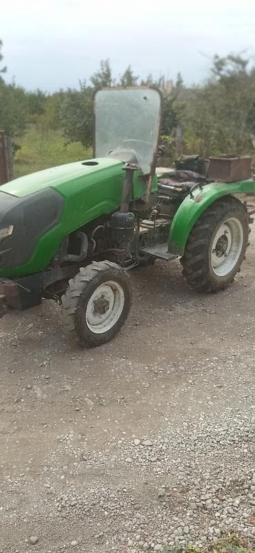 ucuz traktorlar satilir: İşlək vəziyyətdədir 35 at gücü 4.4 çəkəndi 3 silindir Üzərində — 2