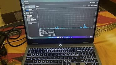 i5 prosessor: Lenovo LOQ 15IRX10 oyun/iş noutbuku Texniki göstəricilər (qutudakı — 9