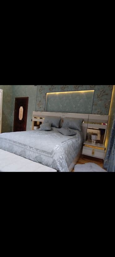 işlemiş mebeler: Yataq otağı mebel dəsti yeni kimidir - Rəng və üslub: açıq krem və — 3