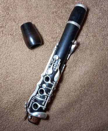 a klarnet: Məhsul: Klarnet (iki hissəli korpus və ağızlıq qapağı ilə) Təsvir: - — 3