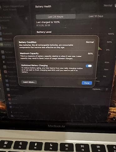 Apple MacBook: Apple MacBook Air (13") – Gümüş rəng - Model: MacBook Air (13 düym) — 3