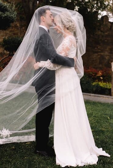 Хонча: Свадебное платье ручной работы, расшитое цветами + 2х метровая фата — 2