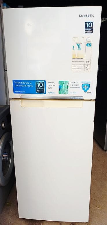 2 qapılı Samsung Soyuducu Satılır, rəng - Qara