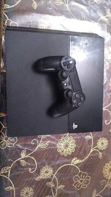 elektron gitara per page 40: PlayStation 4 oyun konsolu + DualShock 4 pult əla vəziyyətdə donma yox — 1