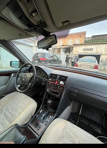 bmw m3 e46: Mercedes-Benz C-Sinfi (W202) sedan - Korpus: tünd mavi rəng, 4 qapı — 9