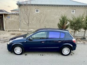 hyundai tucson 2008: Nissan Cedric: 1.3 l | 2006 il Hetçbek — 4