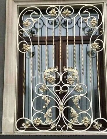 demir yumruq resmi: Dəmir döymə pəncərə barmaqlıqları – dekorativ və təhlükəsiz həll - — 6