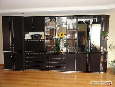 puste agaci satilir: Qonaq otağı üçün iri ölçülü modul divar mebel dəsti - Rəng: tünd — 1