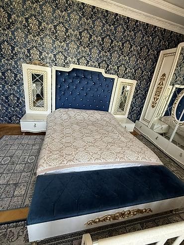 spalni dəst: İkinəfərlik çarpayı, Dolab, Komod, Termo, İşlənmiş — 1