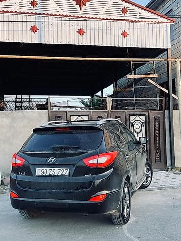 satisda olan mini traktorlar: Hyundai ix35: 2 l | 2015 il Krossover — 4