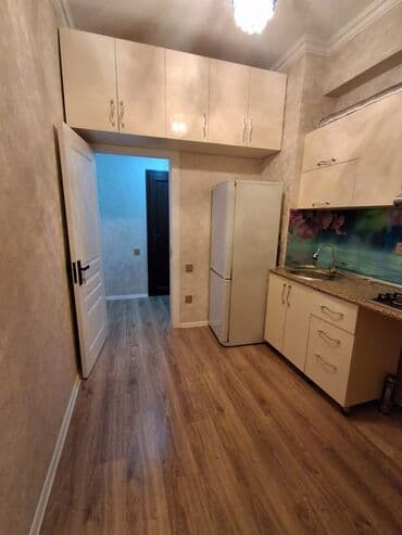 sumqayitda kiraye evler 1 otaqli 2022: Xırdalan Kristal 1-də tam təmirli mənzil kirayə verilir. Mənzil Yarım — 5