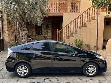 Toyota Prius: 1.8 l | 2010 il Hetçbek