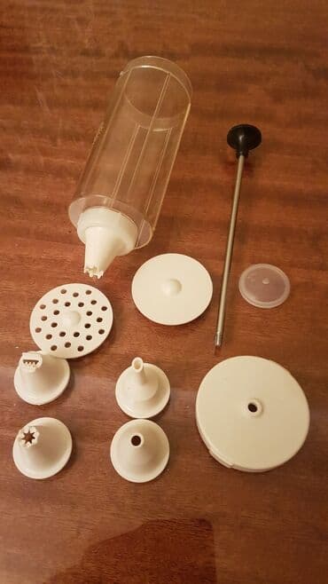 tort ata ucun: ○ Tort bəzəmək üçün böyük şpriz ○ Təzə. Pribaltika istehsalı — 3