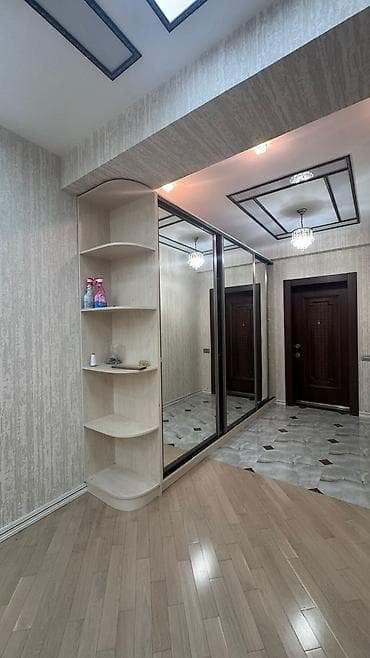 Dehliz dolabı 350azn 3,60 uzunluq 2,60 hundurluk 60 derinlik 4 mkr