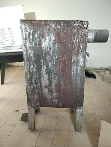 mini peç: Qalin demirdir içi yigilmadir bine qesebesi 45 manat — 2