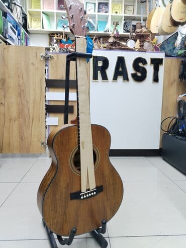 sarayeva küçəsi: Akustik gitara, 6 sim, Yeni, Ünvandan götürmə — 1
