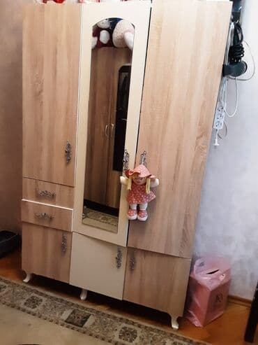 şifanerler: Qarderob, paltar dolabı — 1